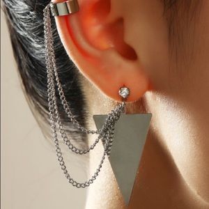 🌸2/$28 OR 3/$33 Geometric Ear Chain & Cuff